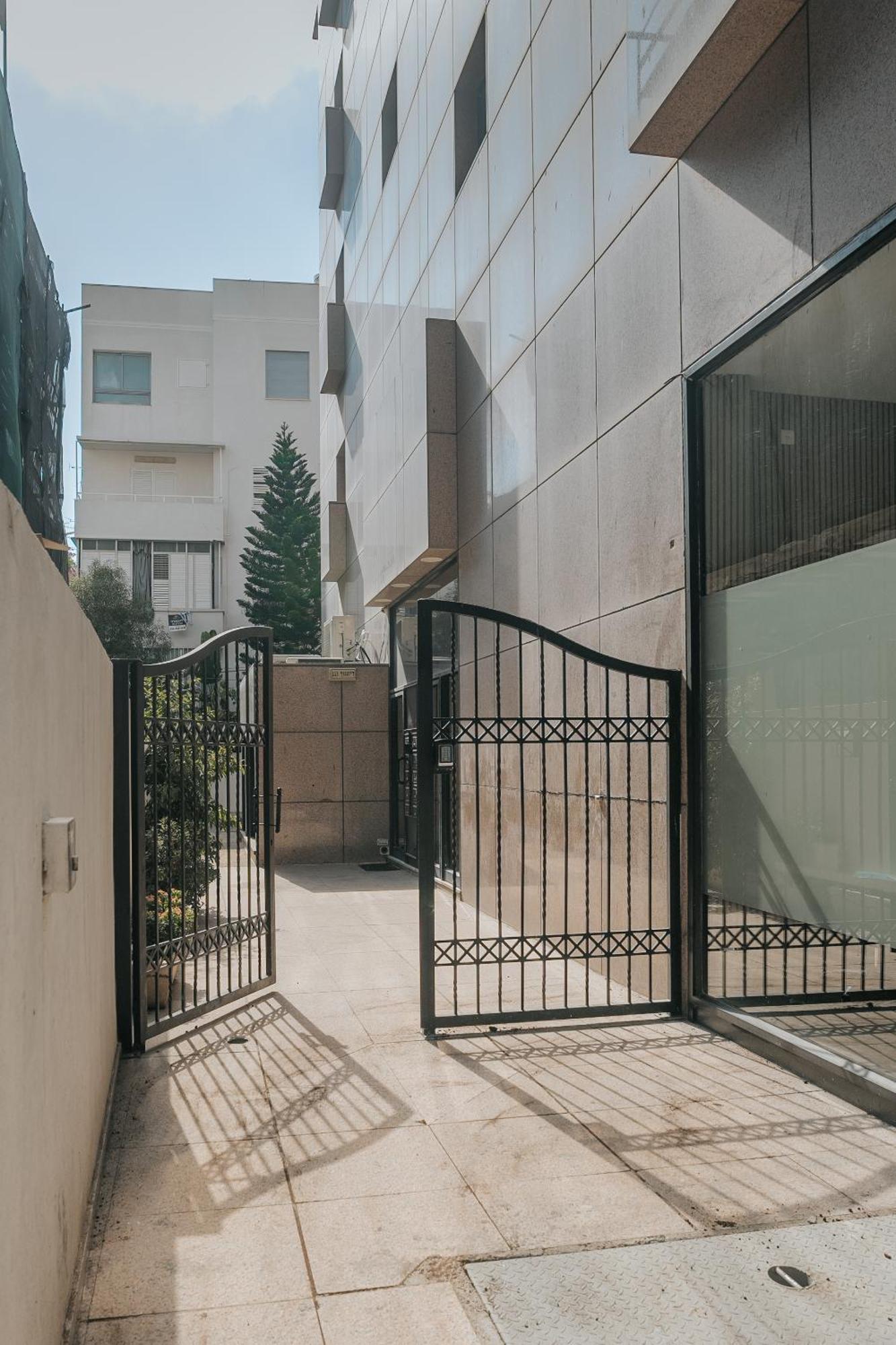 Meir Dizengoff With Shelter Appartement